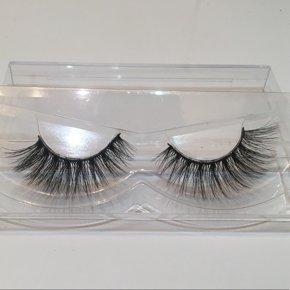 💎5/$25💎 Demi-Wispies High-Quality Mink Lashes - Picture 3 of 5